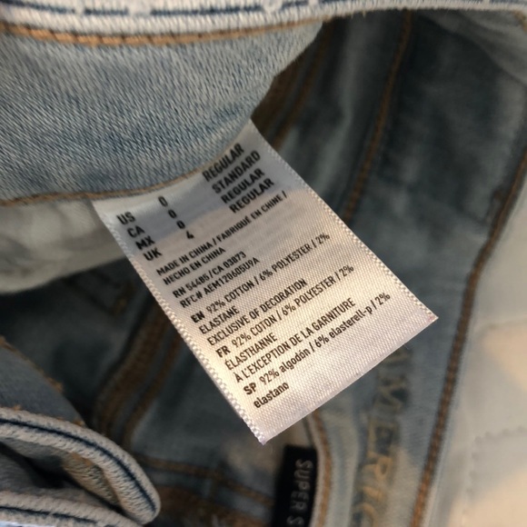 Light Wash Distressed Jeans - Picture 4 of 4